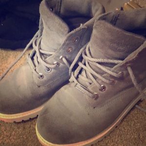 It’s a pair of timberlands